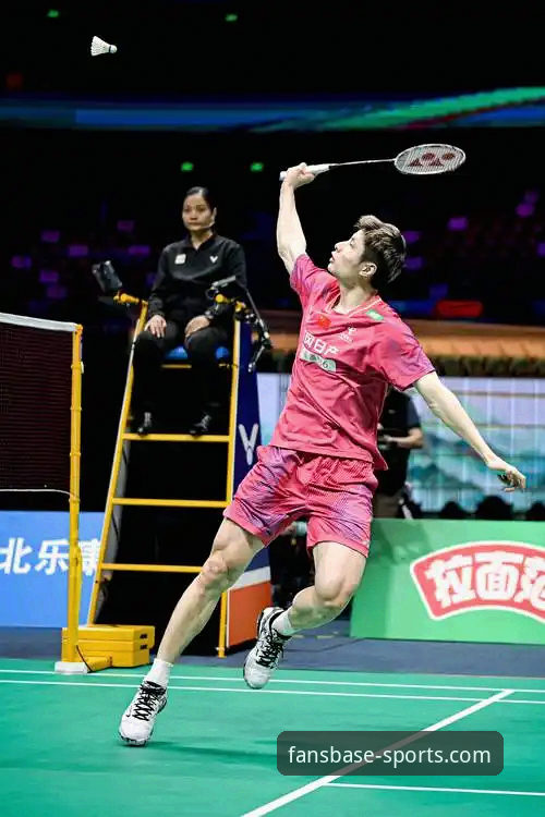 国羽男单八年等待终结，石宇奇亚锦赛登顶最新战报